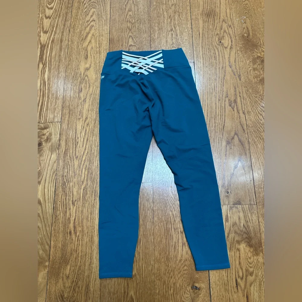 Fabletics teal leggings - Picture 5 of 7